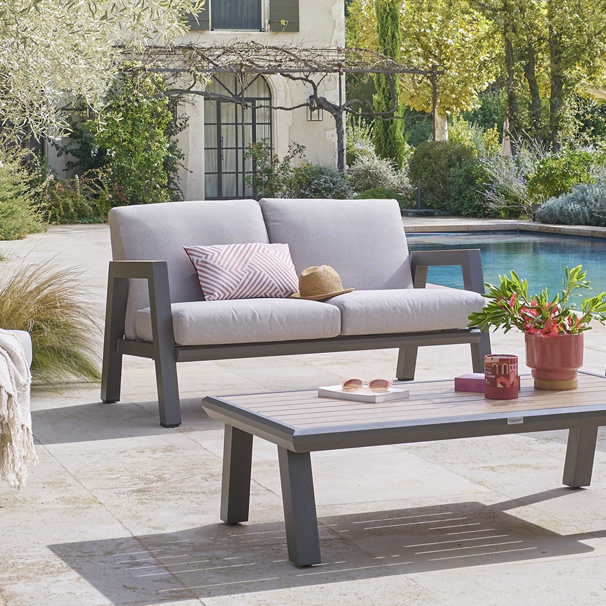 garden sofa axiome praline beige