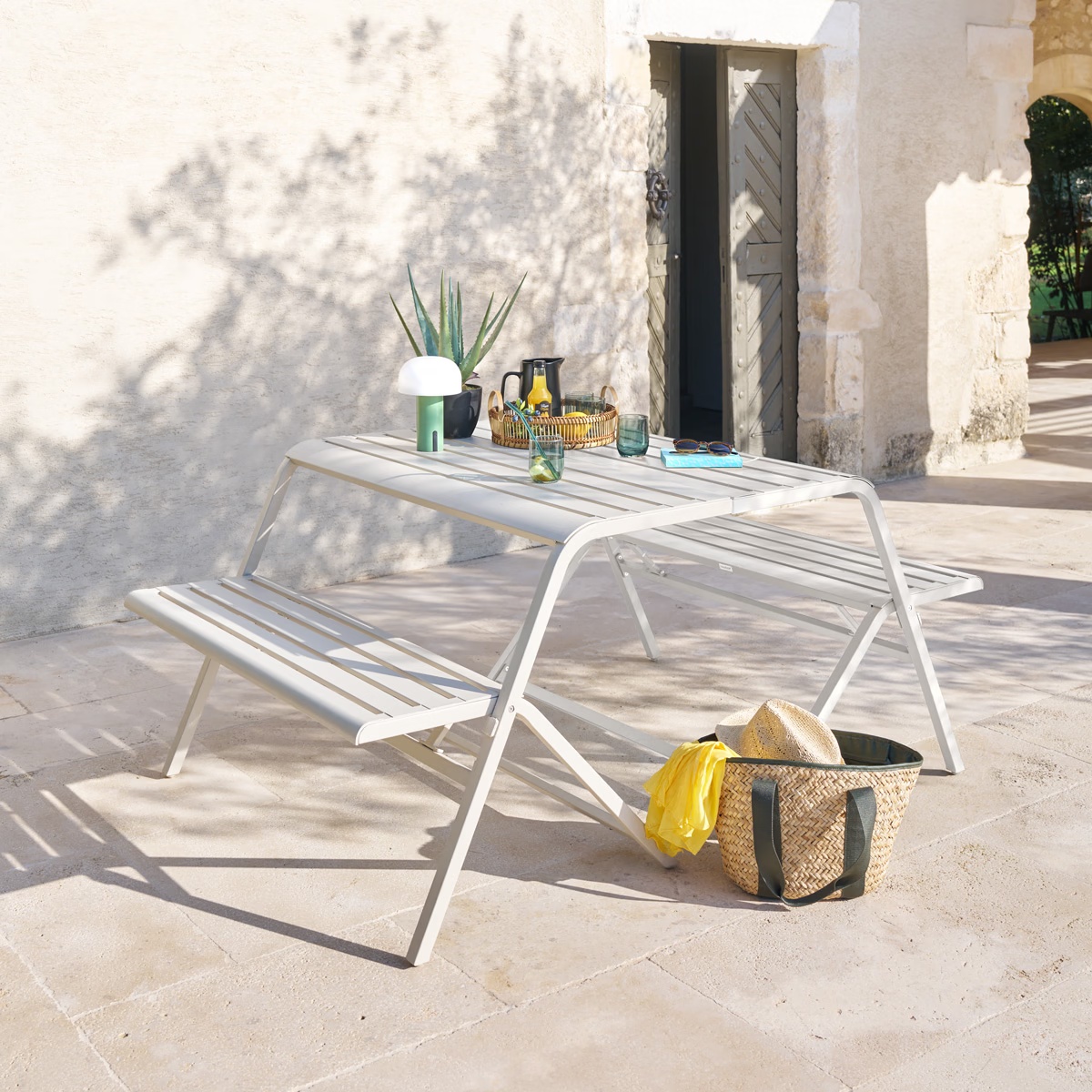 folding picnic table drilia for balcony clay