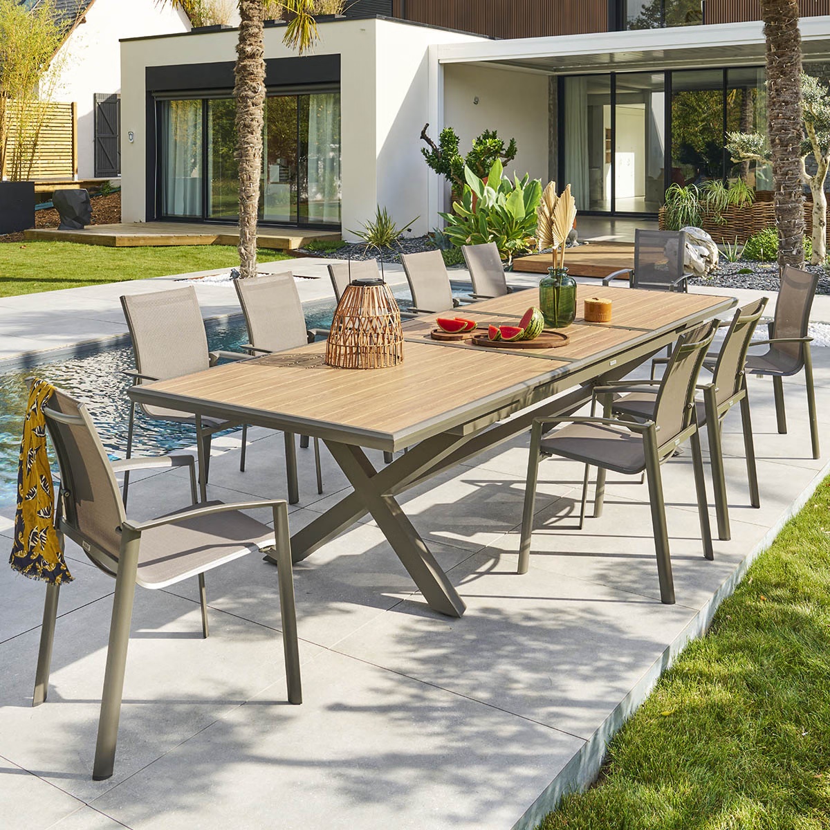 extendable garden table axiome honey praline