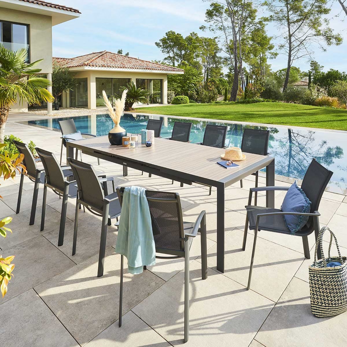 extendable garden table evasion wood effect rye graphite grey