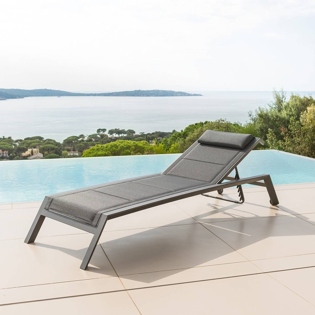 sun lounger allure pepper graphite grey