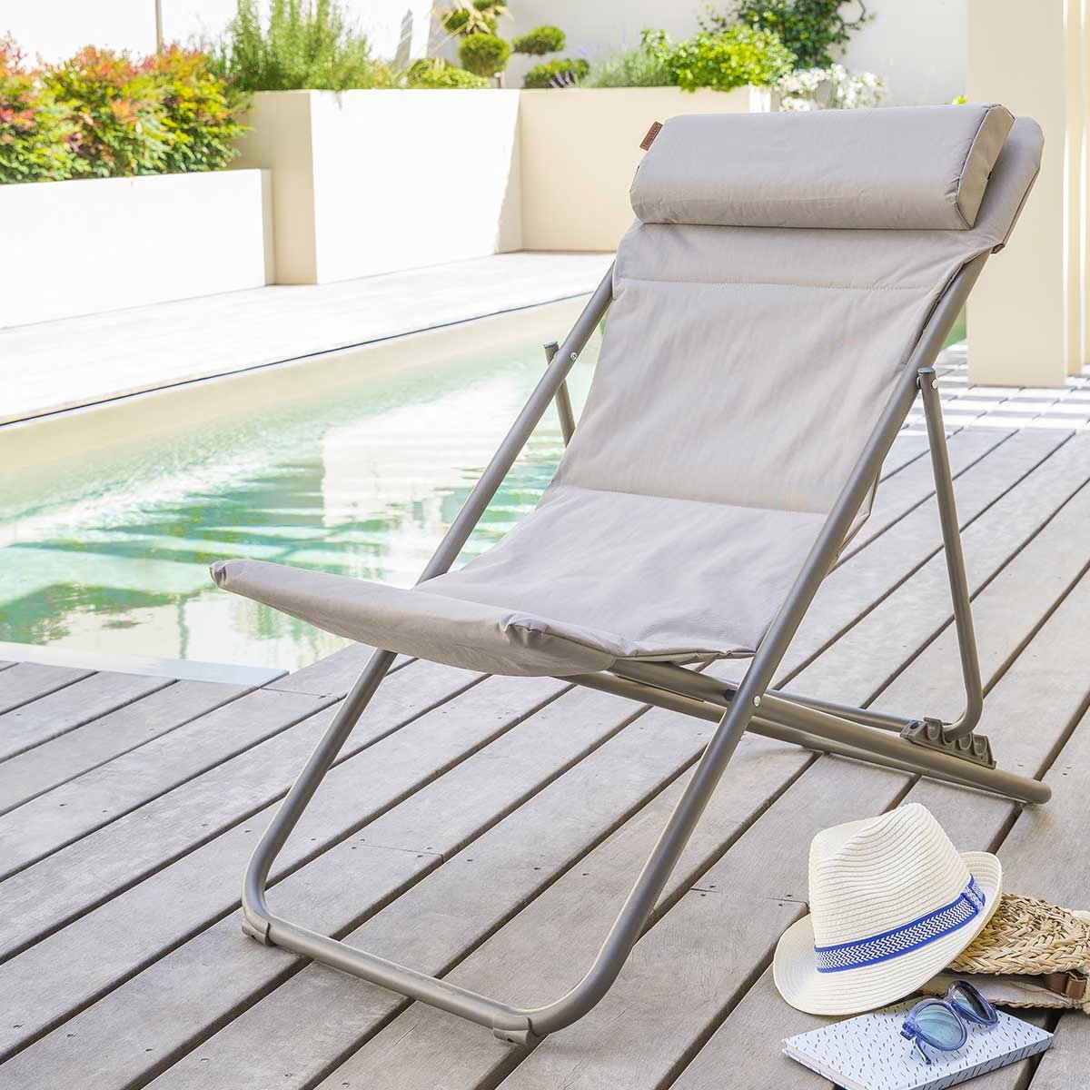 folding garden chair jubba hazelnut and praline