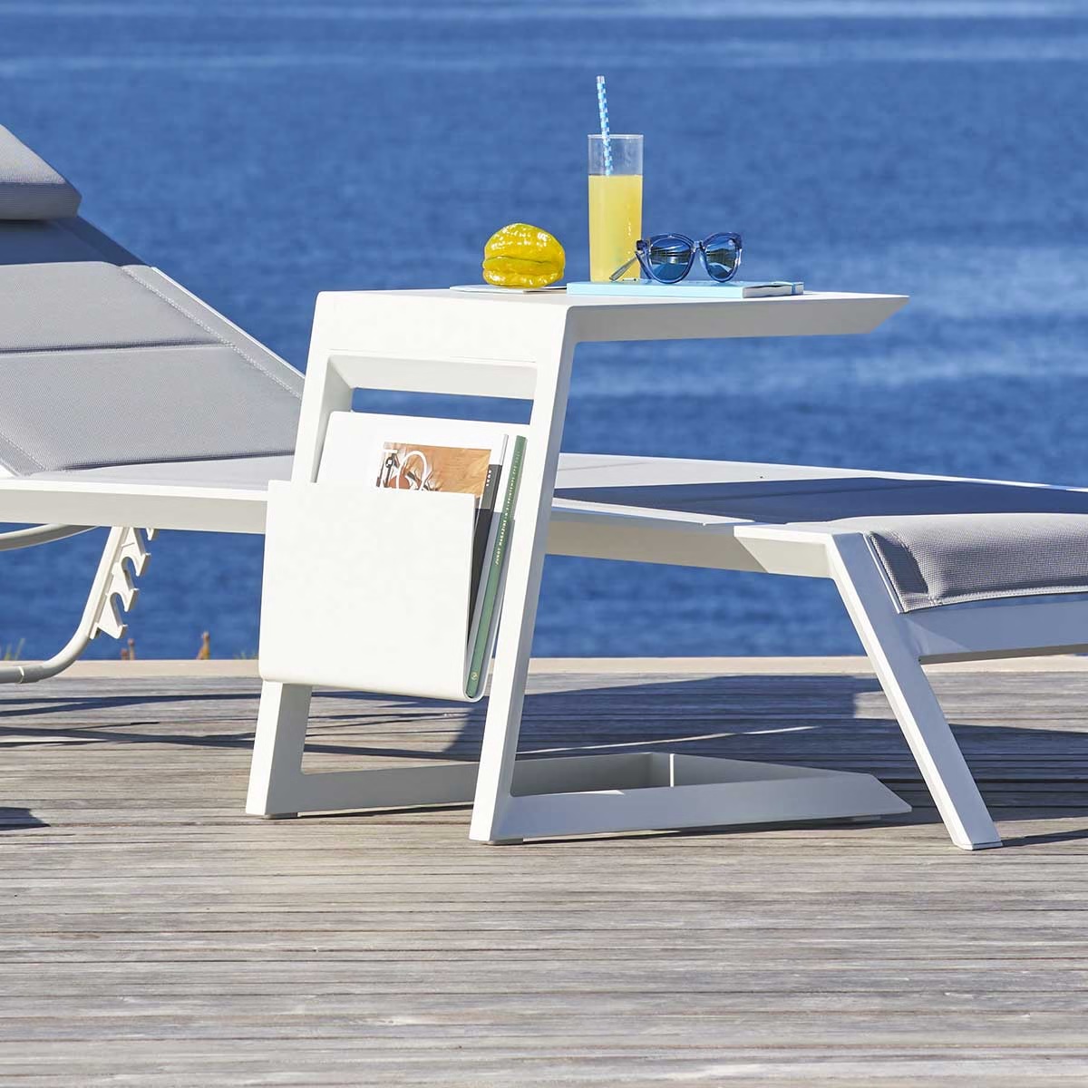 square garden side table allure white