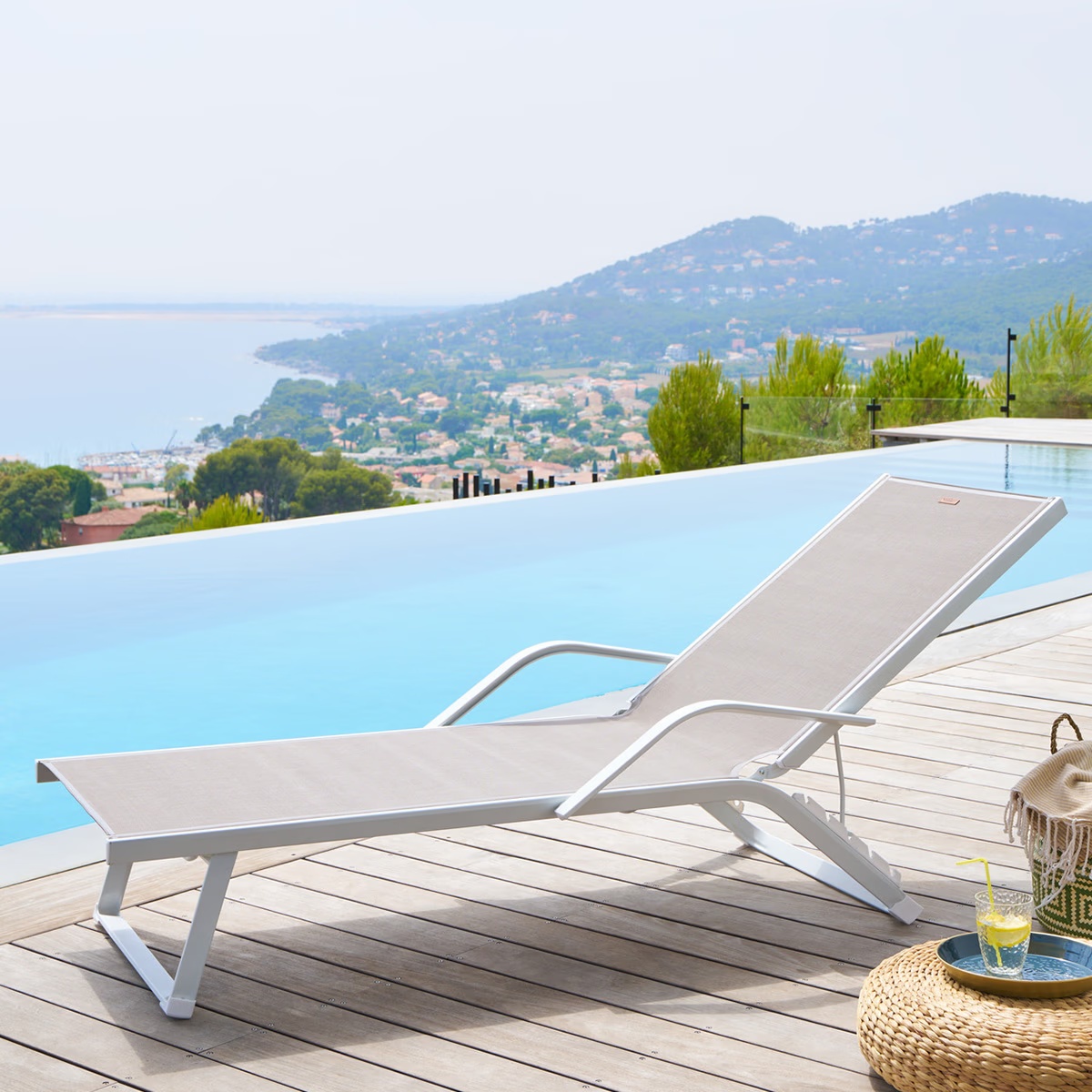 lounger bayamo hazelnut white