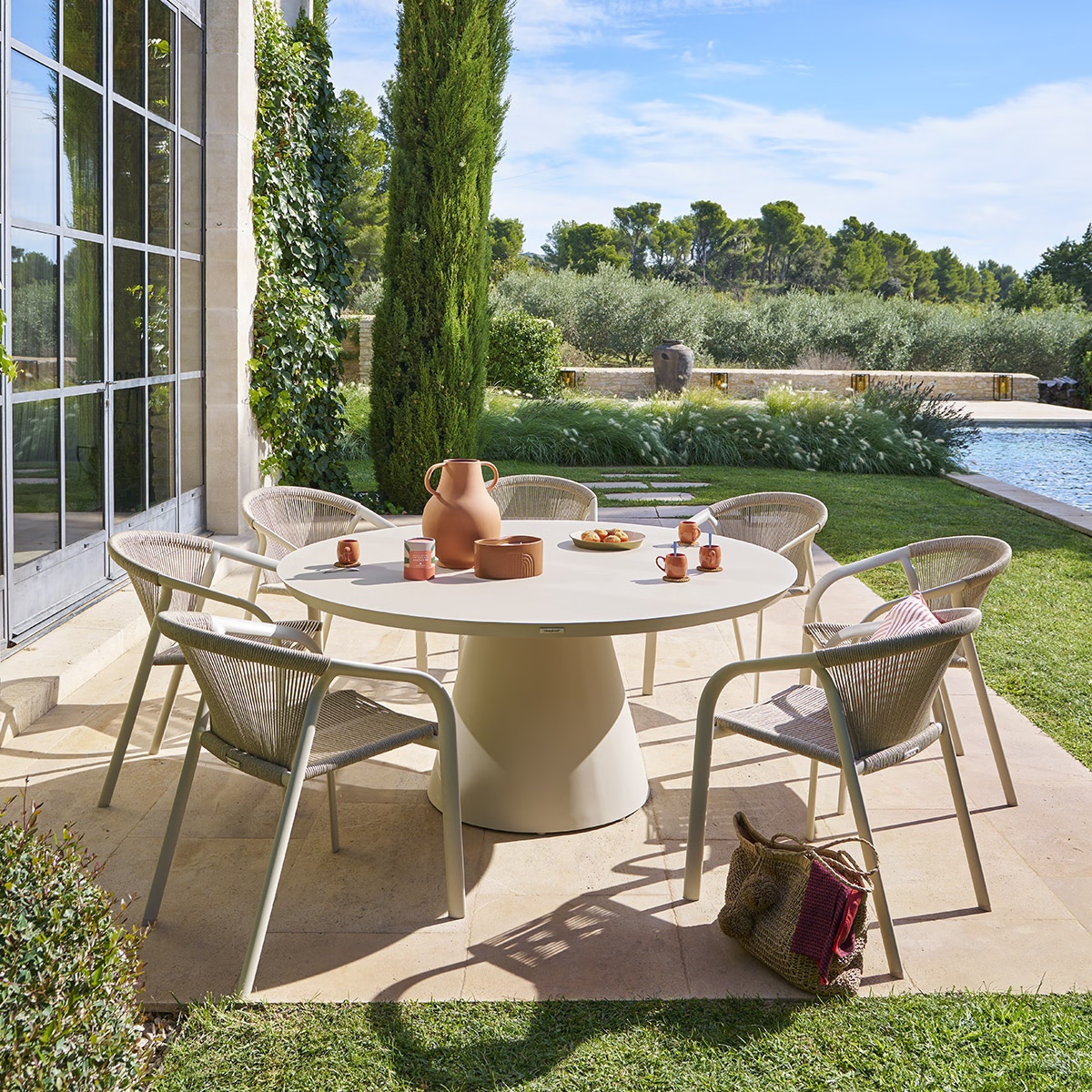 round garden table yconia clay